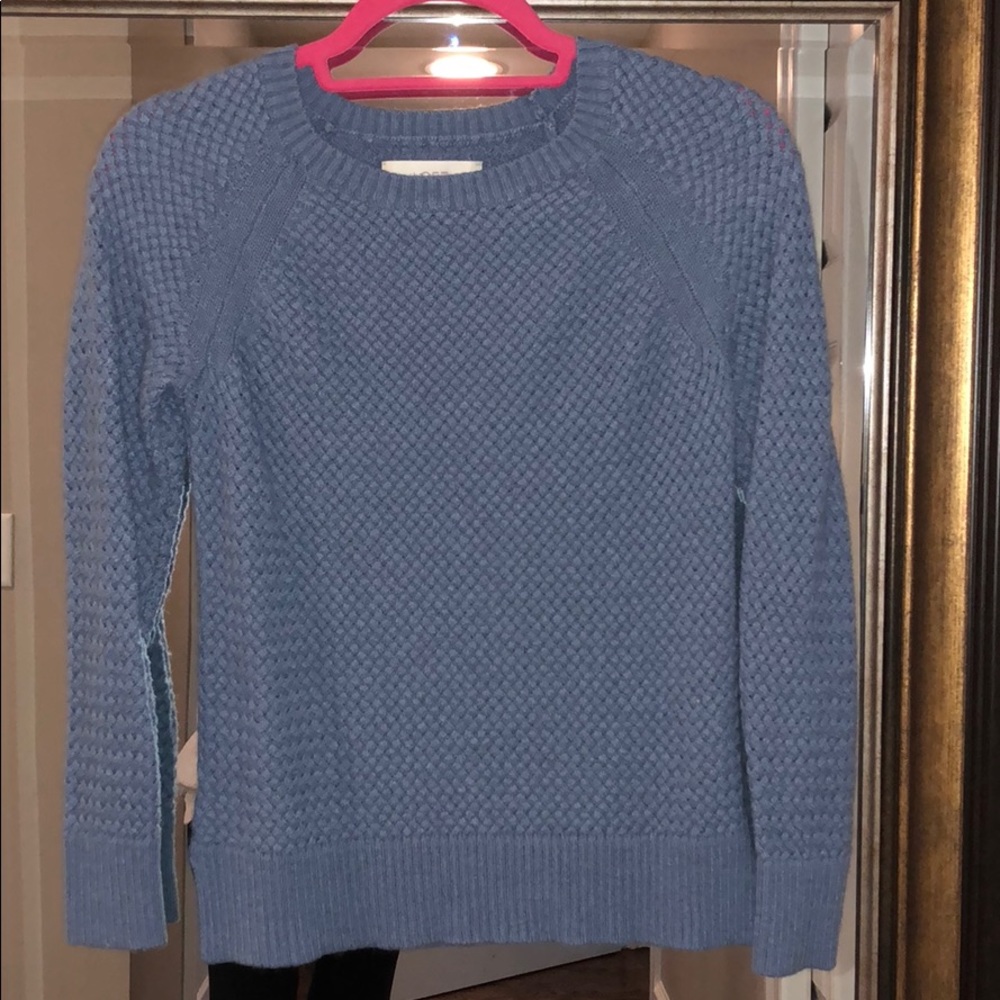 🎁 Loft blue sweater size S. Excellent condition